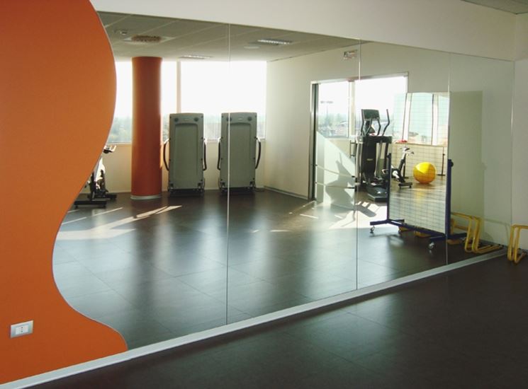 Realizzazione di specchi su misura a Segrate e dintorni