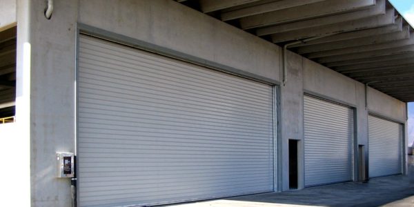 Riparazione serrande rotte o bloccate a Segrate e dintorni