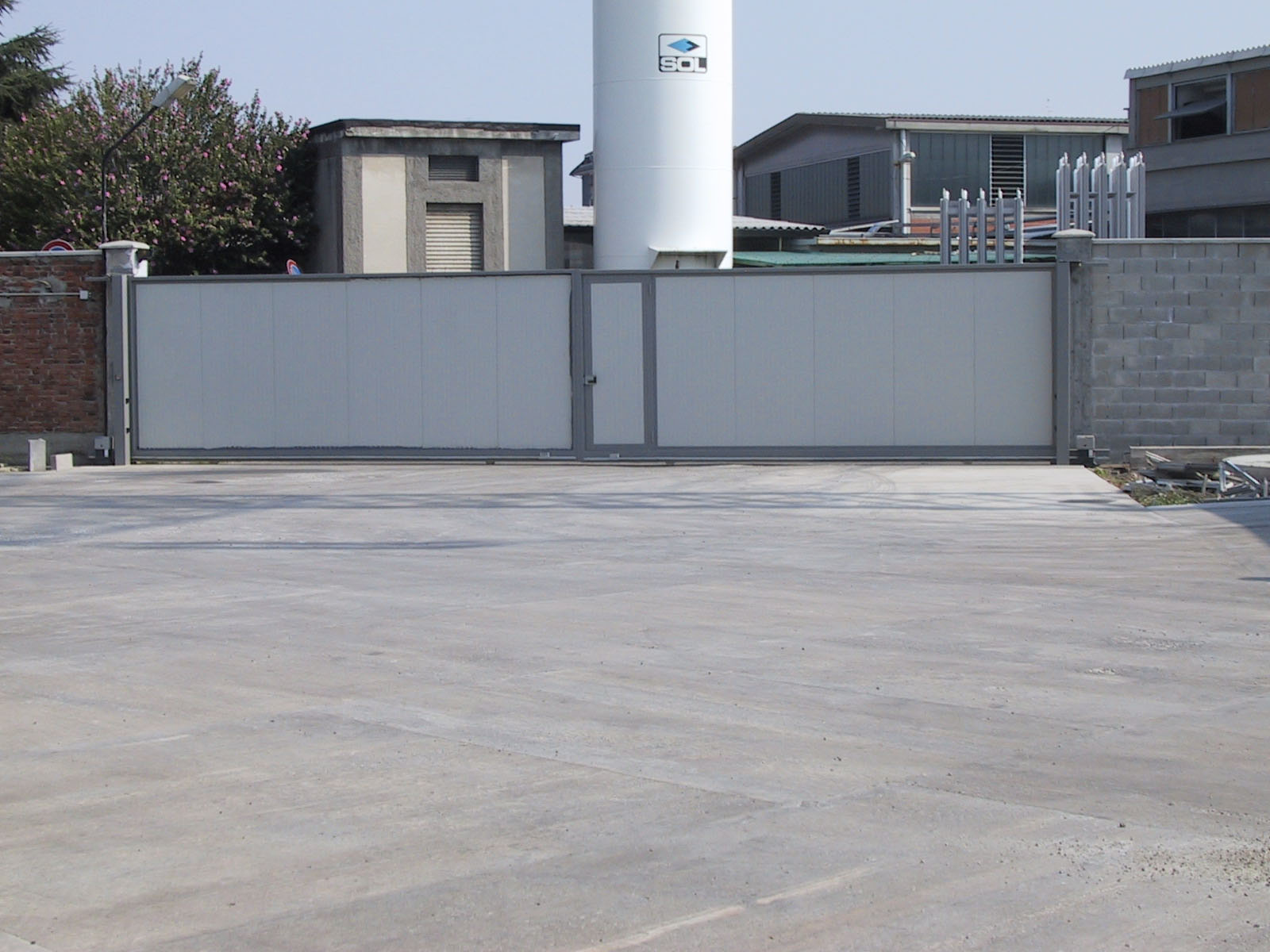 Realizzazione di cancelli scorrevoli e carrai a Segrate